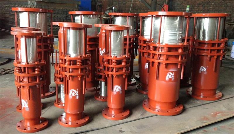 套筒補(bǔ)償器